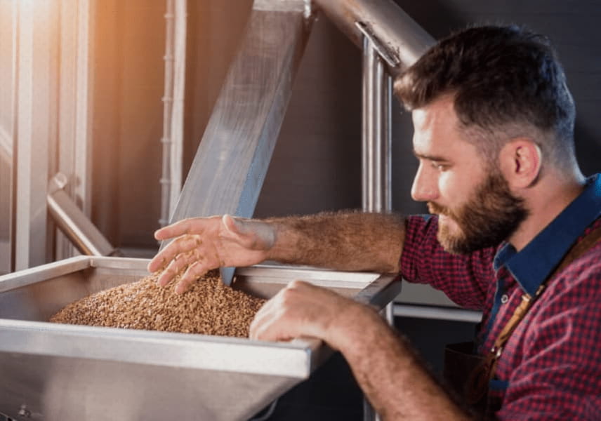 Робота на елеваторі